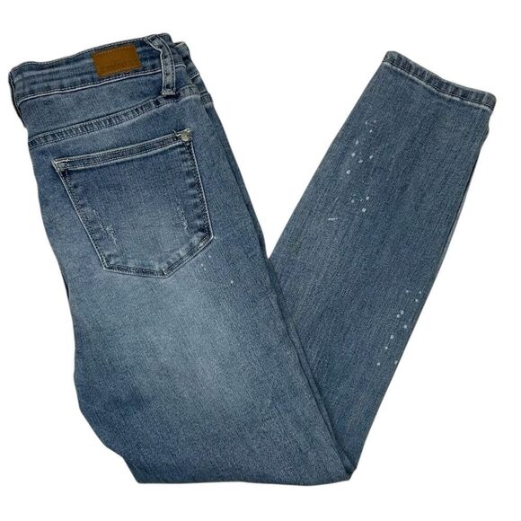 Judy Blue Shredding Up Relaxed Fit Distressed‎ Medium Denim Jeans JB8273 Size 29 - Picture 1 of 6